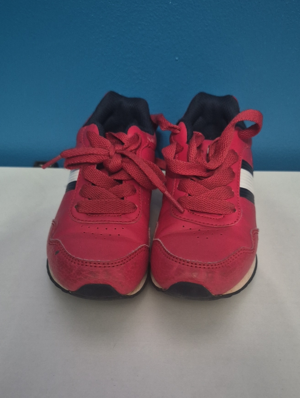 Tommy Hilfiger Kids Red Lace-Up Sneakers with Navy Stripe